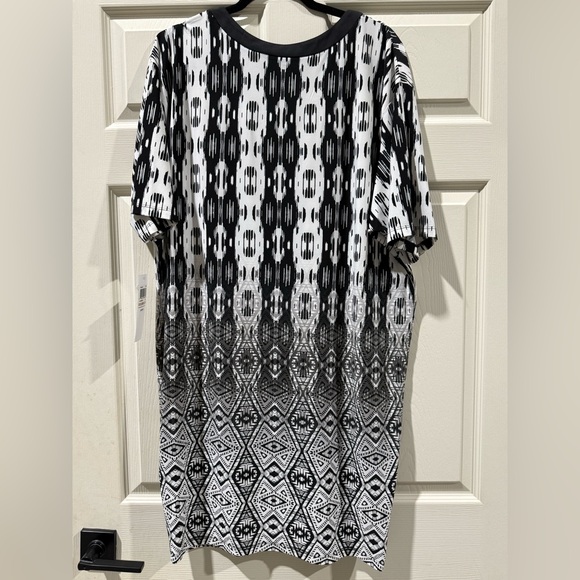 London Times Monochrome Abstract Dress - Picture 7 of 7